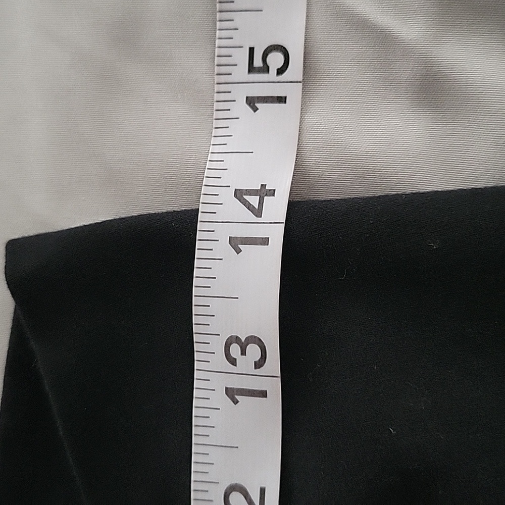 Maternity Cropped Pants - Picture 9 of 11